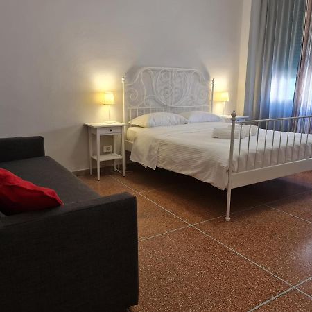 Lc Gramsci Guest House Self Check-In Pisa Exterior photo